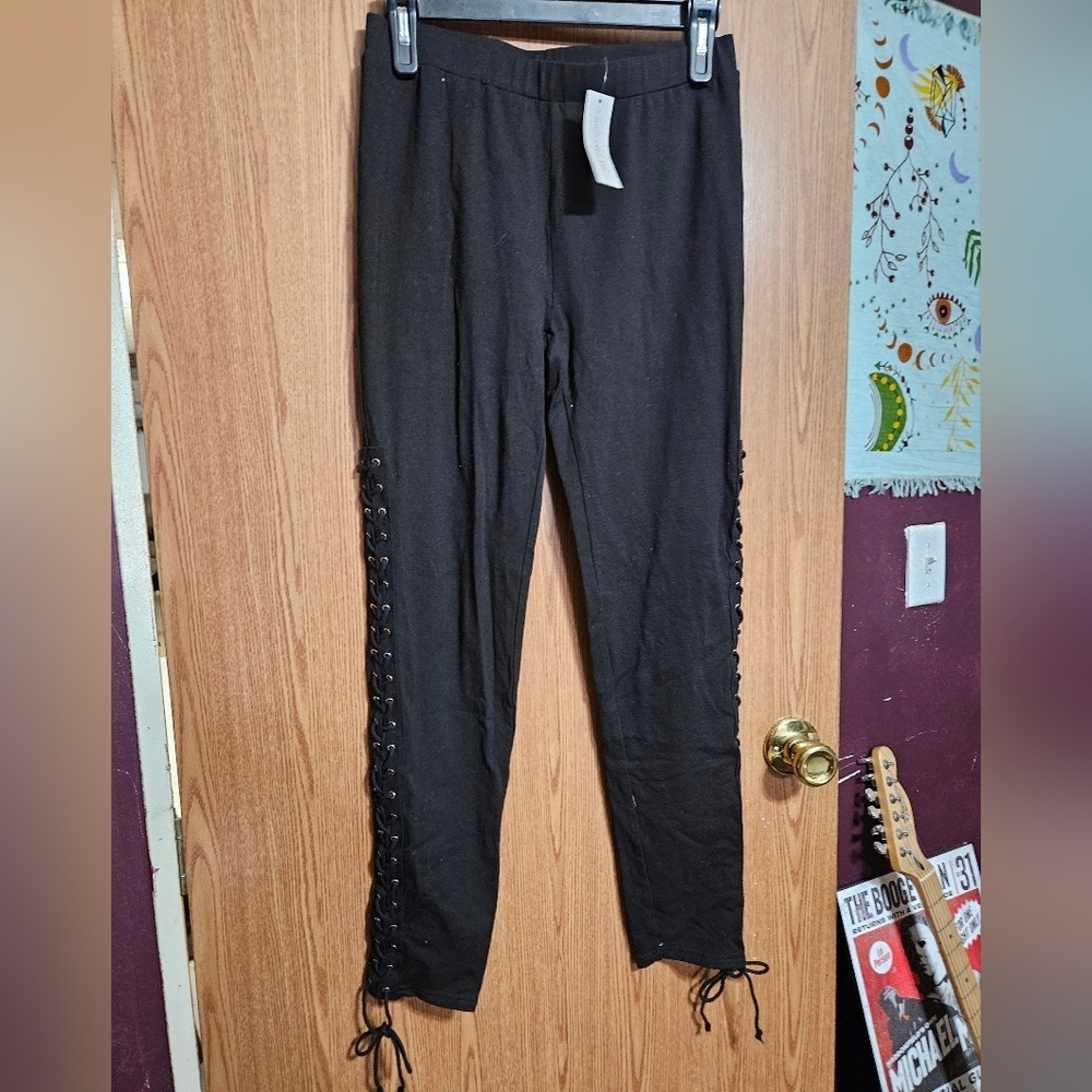 New York&company NWT black Leggings With Criss Cross Side Detail!